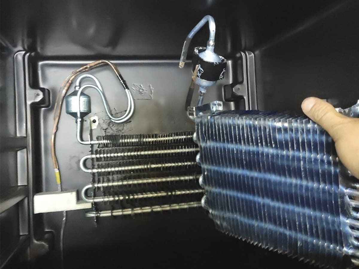 Замена испарителя (радиатора охлаждения) — пример работы